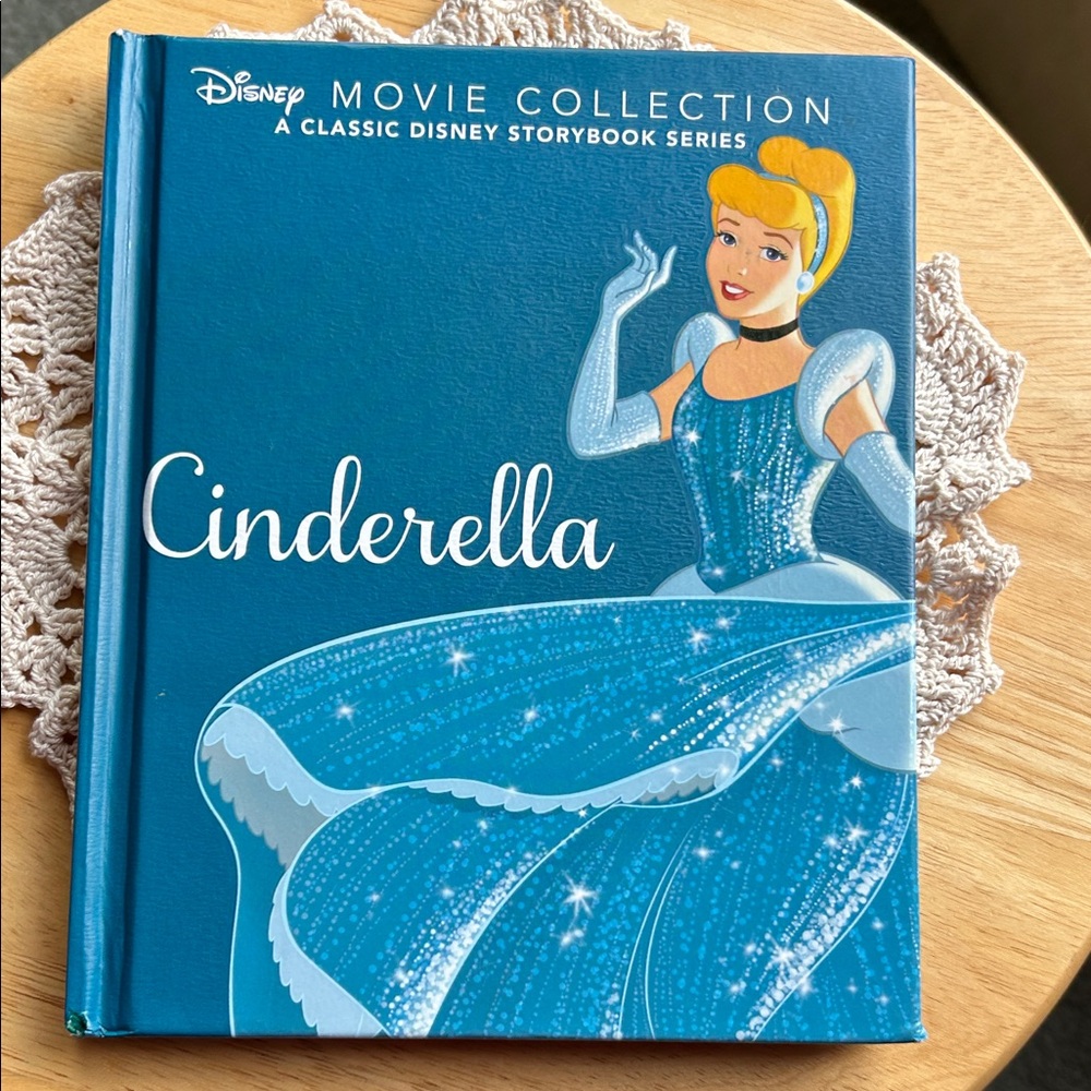 2015 CLASSIC Disney Cinderella Blue Storybook